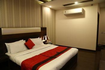 Oyo Rooms Housing Board Chowk Manimajra Chandigarh Bagian luar foto