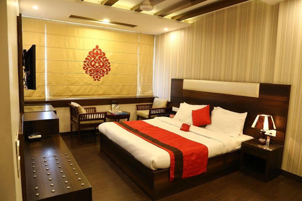 Oyo Rooms Housing Board Chowk Manimajra Chandigarh Bagian luar foto